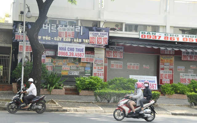 Mặt bằng cho thuê “khóc ròng”