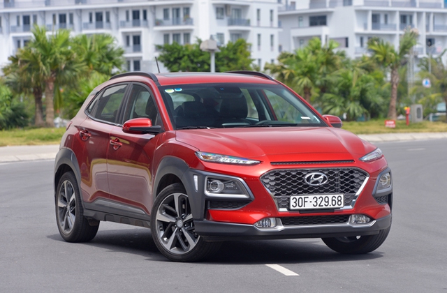 Hyundai Elantra, Kona giảm giá 15-40 triệu tại Việt Nam - Ảnh 1.