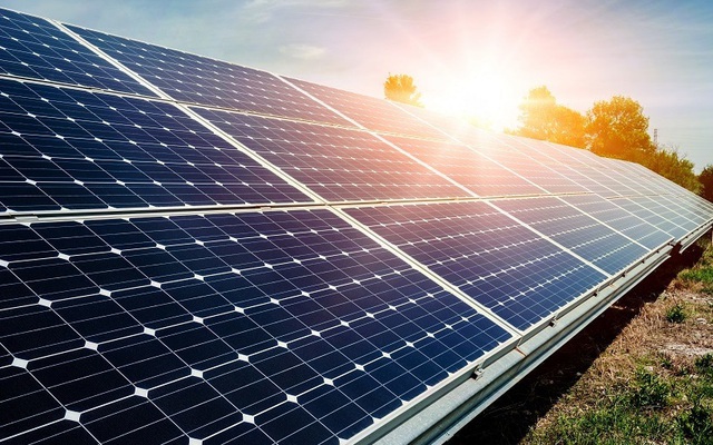 Doanh nghiệp điện mặt trời thiệt hại lớn vì "thừa" điện, bị cắt giảm công suất
