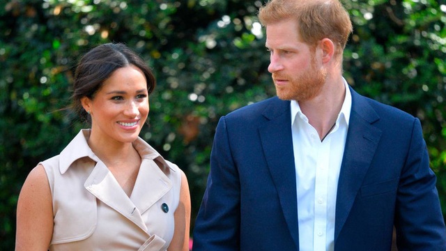 Meghan Markle vẫn có thể làm Công nương tự phong nếu bị lấy lại tước hiệu hoàng gia, hưởng lợi từ gia đình nhà chồng - Ảnh 1.