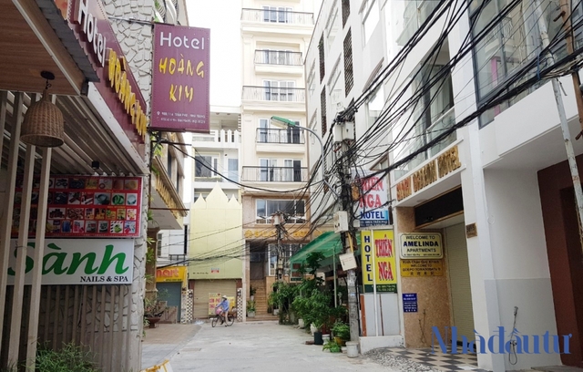Rao bán hàng loạt khách sạn ở Nha Trang - Ảnh 1.