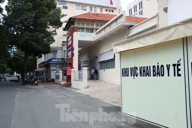  Bệnh viện đa khoa Sài Gòn tạm ngưng nhận bệnh nhân vì 5 ca F0 đến khám trong ngày  - Ảnh 9.