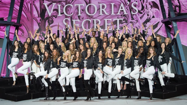 Thiên thần nghỉ hưu, Victorias Secret sống sót? - Ảnh 1.