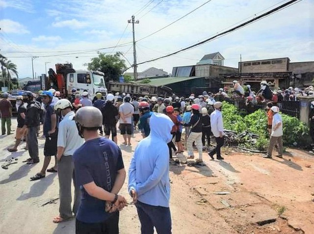  Xe tải đâm liên hoàn ở Đắk Lắk, ít nhất 6 người thương vong  - Ảnh 3.