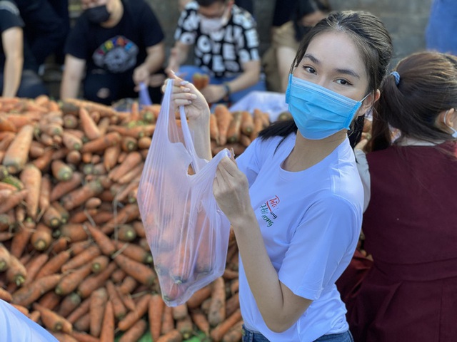 Xuân Bắc chốt 5000 đơn với 85 tấn hàng, chị Nguyệt thảo mai và dàn sao Vbiz nao nức nhập cuộc livestream giải cứu nông sản mùa dịch - Ảnh 11.