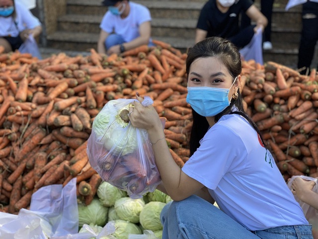 Xuân Bắc chốt 5000 đơn với 85 tấn hàng, chị Nguyệt thảo mai và dàn sao Vbiz nao nức nhập cuộc livestream giải cứu nông sản mùa dịch - Ảnh 13.