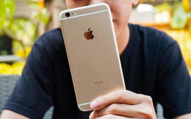 iPhone 6S 6 năm tuổi vẫn được cập nhật iOS 15, fan Android liệu có "chạnh lòng"?