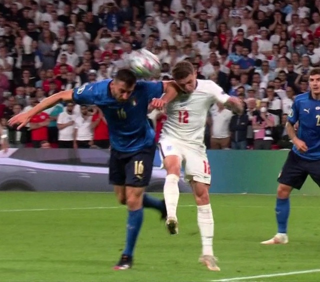 Quay chậm: Bàn gỡ hoà 1-1 của Ý không hợp lệ, tuyển Anh đã chịu oan một bàn thua? - Ảnh 1.