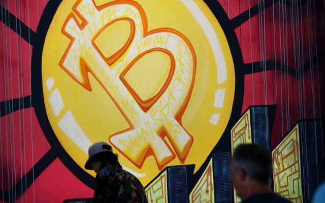 Giao dịch tiền số giảm mạnh sau cú trượt dốc thảm hại của giá Bitcoin