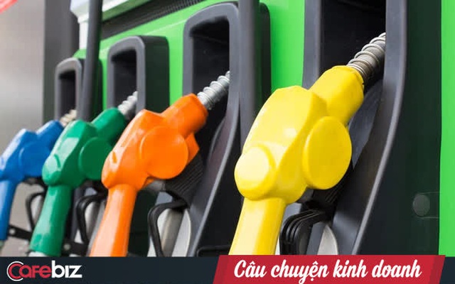 Nếu đầu năm chỉ cần 100 ngàn đồng là tự tin đổ xăng đầy bình xe máy, thì hôm nay bạn phải trả tới 130 ngàn, chuyện gì đang xảy ra vậy?