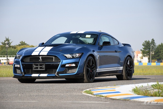 Lộ diện Ford Mustang Shelby GT500 kịch độc âm thầm về Việt Nam: Xe thể thao siêu mạnh, ăn đứt nhiều siêu xe - Ảnh 3.