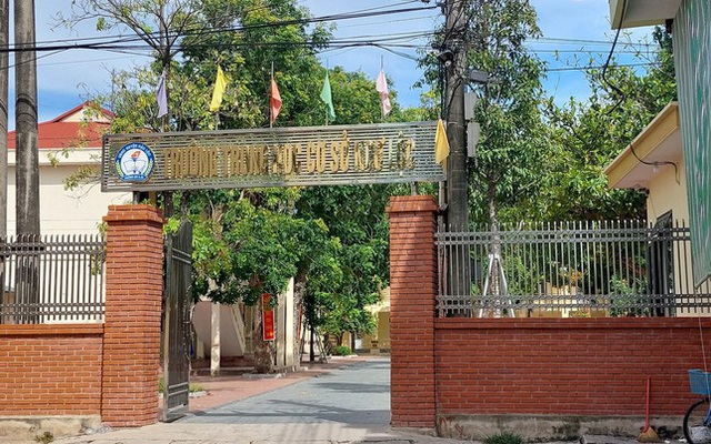 Trường THCS Ngư Lộc