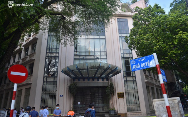 Hà Nội: Phong tỏa tạm thời trụ sở Bộ Công Thương sau khi ca mắc Covid-19 từng đến chuyển công văn