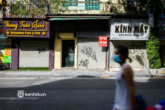 Chủ quán ăn ở Hà Nội trước giờ đóng cửa: “20 năm chưa từng gặp khó khăn như dịch bệnh lần này, càng bán càng lỗ” - Ảnh 13.