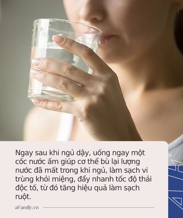 Uống một cốc nước ấm sau khi ngủ dậy rất tốt nhưng nên uống trước hay sau khi đánh răng mới THỰC SỰ hiệu quả? - Ảnh 1.