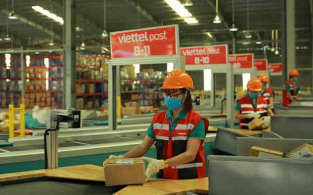 Thu trung bình 58 tỷ đồng/ngày, Viettel Post báo lãi 6 tháng tăng 10% cùng kỳ, triển khai mở mới hàng nghìn "bưu cục số" và điểm thu gom