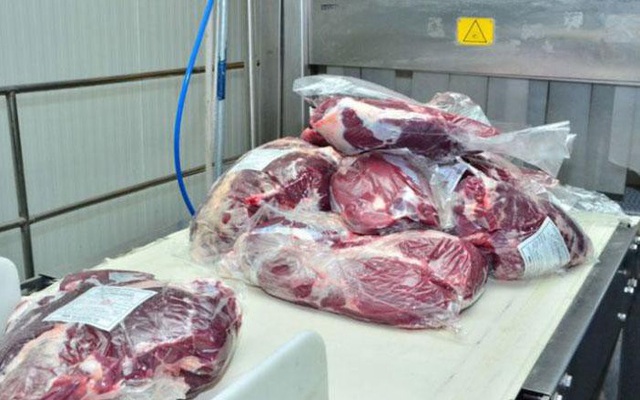 Campuchia phát hiện 3 container thịt trâu từ Ấn Độ có virus SARS-CoV-2