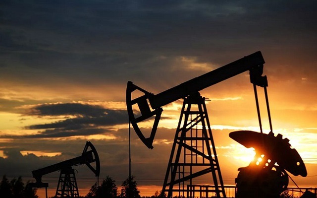 Chuyên gia dự báo ‘sốc’ về giá dầu năm 2022