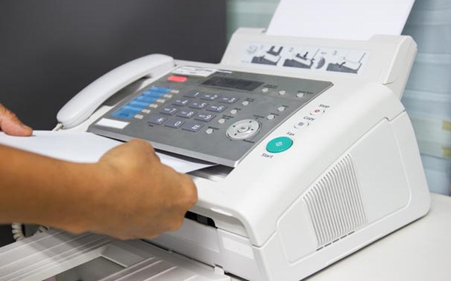 Năm 2021 rồi, Nhật Bản vẫn thất bại toàn tập trong việc thay thế máy fax vì lý do này