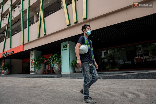  Ảnh: Cận cảnh toà nhà Thuận Kiều Plaza, nơi chuẩn bị được trưng dụng làm bệnh viện dã chiến điều trị COVID-19 - Ảnh 9.