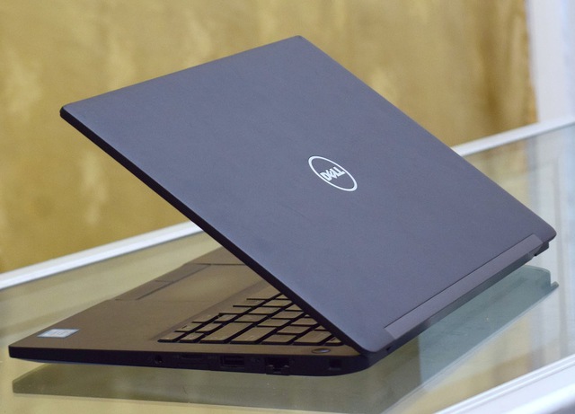 Loạt laptop cấu hình tốt, đáng mua tầm giá 10 triệu đồng tại Việt Nam - Ảnh 7.