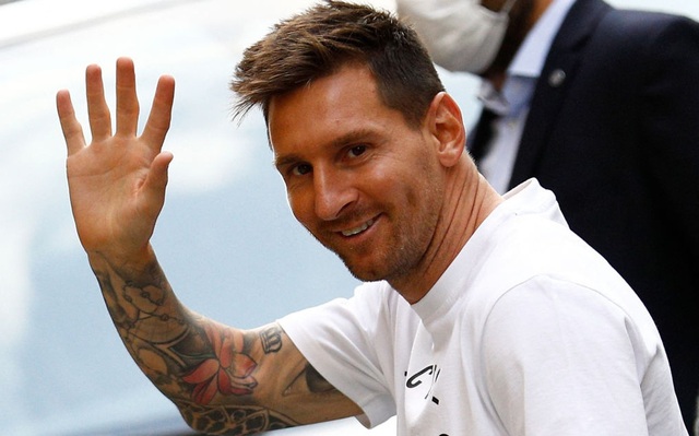 Messi nói lời đầu tiên trong màu áo PSG, tạo ra hiệu ứng khủng khiếp với số áo "lạ"