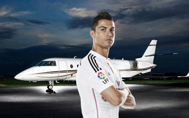 Vượt qua Messi và Neymar, Ronaldo có tới 2 máy bay cá nhân gần 100 triệu USD, bên trong như khách sạn mini