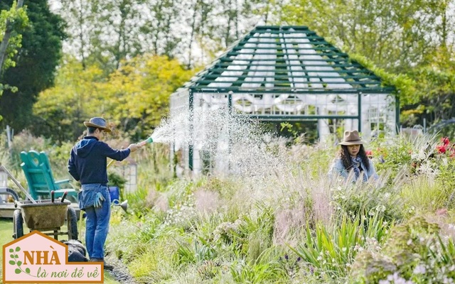 Rời bỏ phố xá huyên náo, sang trọng bậc nhất, vì sao giới siêu giàu lại có xu hướng tìm đến những ngôi nhà ở vùng nông thôn, ngoại thành?