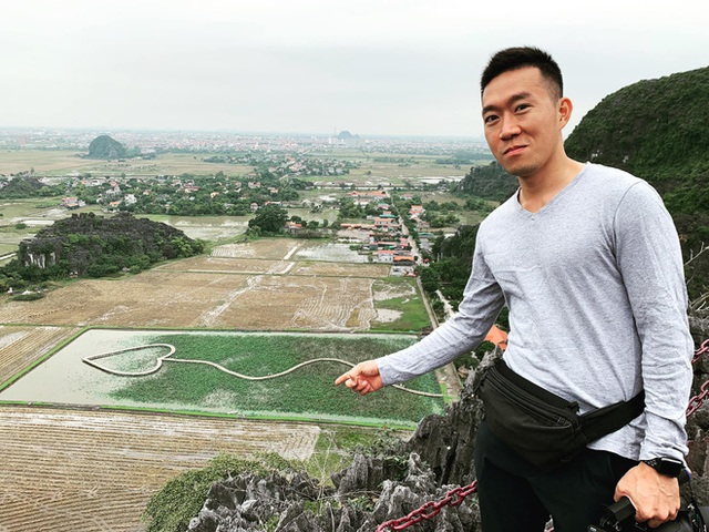 YouTuber máu liều nhất Việt Nam: Đi khắp đất nước khám phá toàn địa điểm rùng rợn, thu nhập mỗi tháng có khi lên đến cả trăm triệu đồng - Ảnh 8.