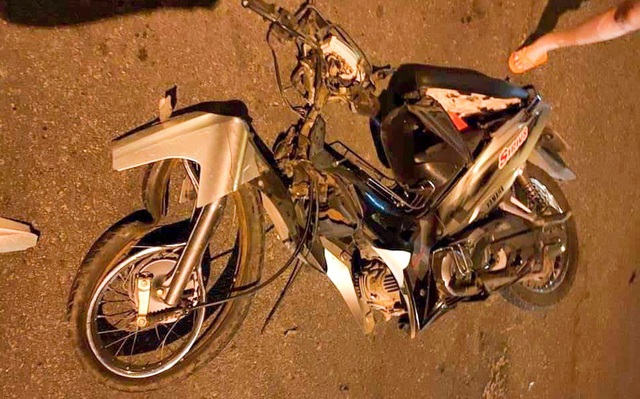 Chiếc xe máy do ông Quảng điều khiển hư hỏng nặng sau vụ tai nạn