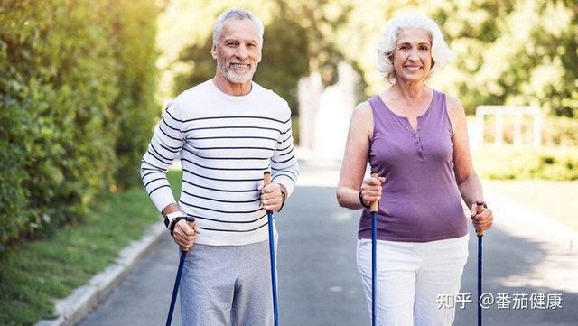 Sau 60 tuổi mà tuân thủ 3 thói quen này, sức khỏe tự khắc nâng lên, tuổi thọ sẽ không đối xử tệ với bạn - Ảnh 4.