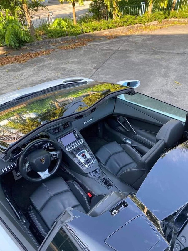 Lamborghini Aventador Roadster đầu tiên Việt Nam được chủ nhân chịu chi lột xác nội thất theo phong cách Hermes - Ảnh 7.