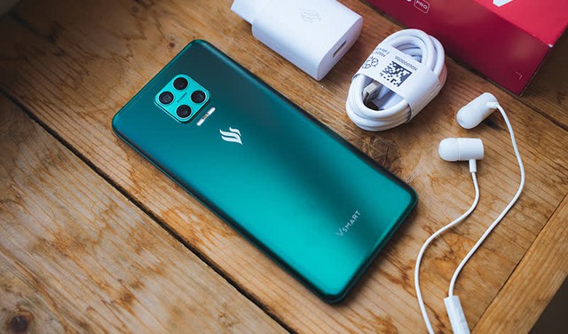 Những mẫu smartphone đáng chú ý tại Việt Nam ở từng phân khúc giá - Ảnh 2.