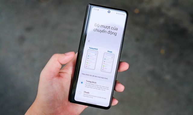 Trong hộp của Samsung Galaxy Z Fold3 giá hơn 40 triệu đồng có gì? - Ảnh 4.