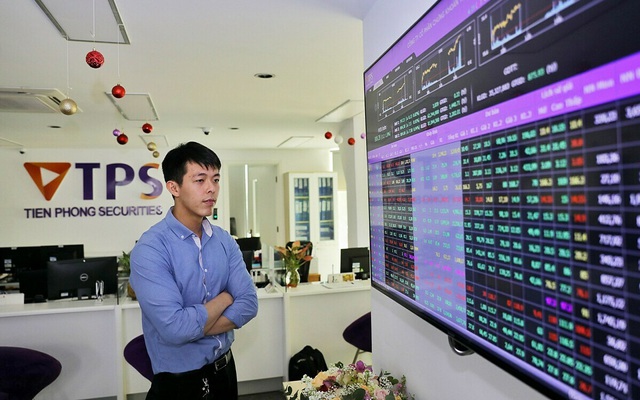 HoSE đã nhận hồ sơ niêm yết 200 triệu cổ phiếu ORS của Chứng khoán Tiên Phong