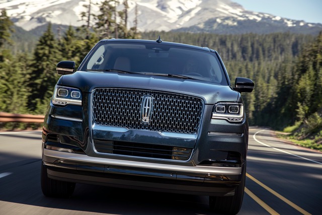 Cá voi Mỹ Lincoln Navigator 2022 ra mắt: SUV full size cho người giàu với hàng loạt công nghệ ấn tượng - Ảnh 7.