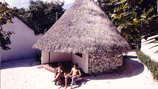 Chùm ảnh hiếm: Maldives trước khi trở thành thiên đường du lịch từng cực kì hoang sơ, cho tiền cũng không ai đến - Ảnh 4.