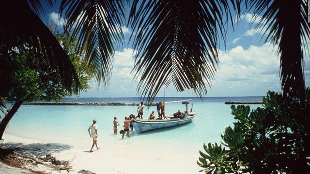 Chùm ảnh hiếm: Maldives trước khi trở thành thiên đường du lịch từng cực kì hoang sơ, cho tiền cũng không ai đến - Ảnh 5.