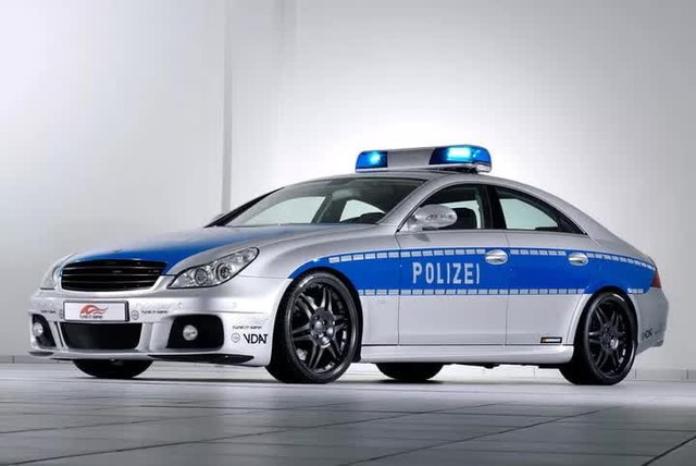 Cảnh sát thế giới dùng xe gì: Ưu tiên xe nội, không thì phải đỉnh cao, đắt khét như siêu xe - Ảnh 6.