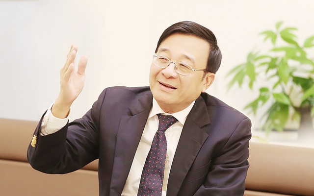 Ông Nguyễn Quốc Hùng cho rằng, các TCTD đã phải giảm nhiều chi phí, hy sinh lợi nhuận nhằm hỗ trợ doanh nghiệp, người dân, trong khi các nhà mạng vẫn "bình chân như vại" không quan tâm tới đề nghị của các TCTD.