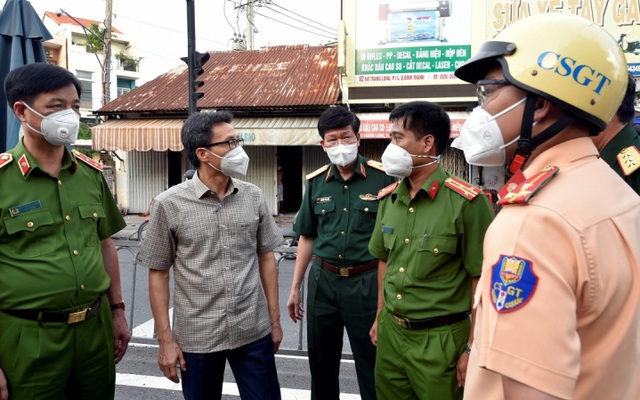 Phó Thủ tướng Vũ Đức Đam: 'Phải nắm sát được từng hộ dân đang thiếu gì, không được phân biệt điều kiện, hoàn cảnh'