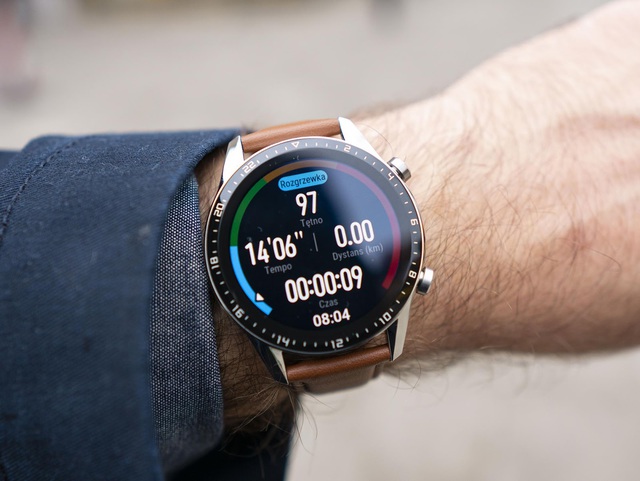 Hàng loạt mẫu smartphone, smartwatch giảm giá mạnh đầu tháng 8 - Ảnh 10.