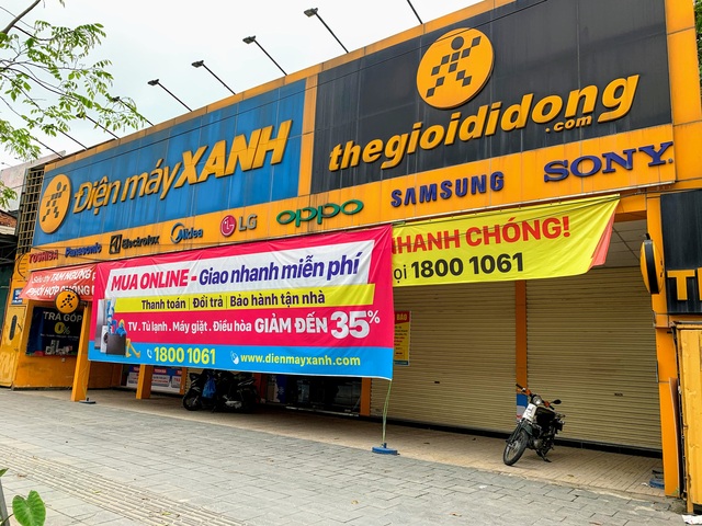 Cửa hàng đóng cửa hàng loạt, vì sao doanh số smartphone tại Việt Nam vẫn tăng vọt trong quý II - Ảnh 2.
