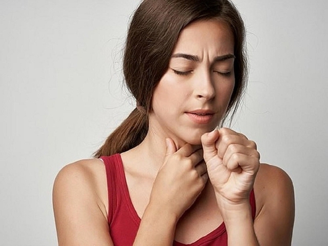  Để 3 ngón tay vào vị trí này trên cơ thể, chỉ vài giây bạn sẽ biết mình có nguy cơ mắc ung thư vòm họng không  - Ảnh 1.