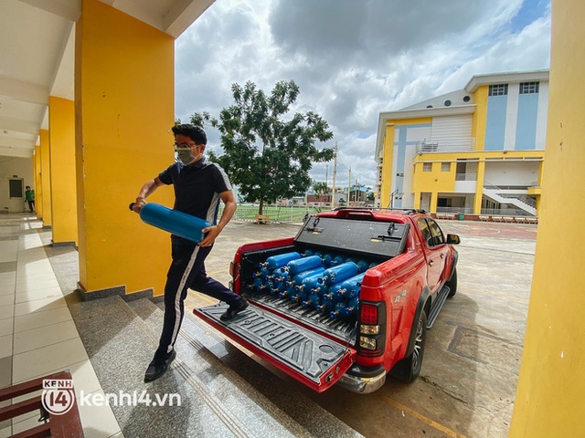 “Cha đẻ” ATM gạo cho ra đời ATM Oxy và câu chuyện bình oxy cứu sống một người cha ở Sài Gòn trong đêm - Ảnh 6.