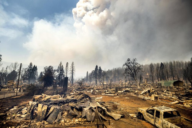 Thị trấn Greenville của bang California bị xóa sổ trong biển lửa - Ảnh 6.