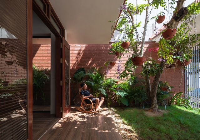 Ngôi nhà chóp nón với kiến trúc thuần Việt nhiều khoảng trống, nhiều cây xanh : Gợi nhớ tuổi thơ mà ai cũng kiếm tìm - Ảnh 10.