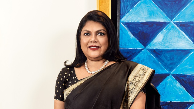Chân dung nữ tỷ phú USD mới nhất của Ấn Độ: Từ dân đầu tư trở thành bà trùm mỹ phẩm - Ảnh 1.