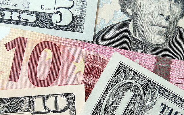 USD và đồng tiền mạnh nhất thế giới: Hãy cùng nhau chiêm ngưỡng những hình ảnh về đồng USD và các đồng tiền mạnh nhất thế giới như Euro, Yên Nhật và Franc Thụy Sĩ. Đây là cơ hội để bạn hiểu rõ hơn về tầm quan trọng của các đồng tiền này trong nền kinh tế toàn cầu.