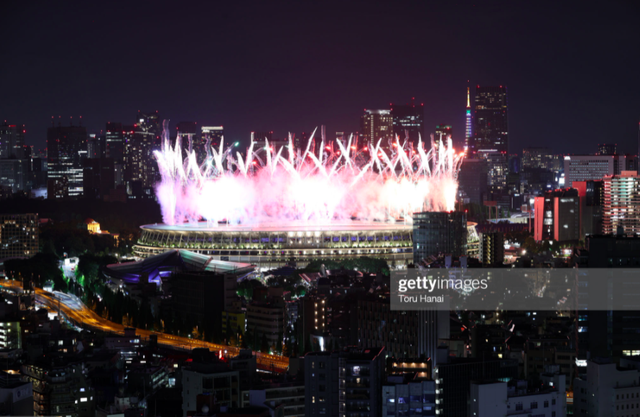 Nổi hết da gà trước màn trình diễn Dòng sông ngân hà huyền ảo trong lễ bế mạc Olympic 2020 - Ảnh 12.